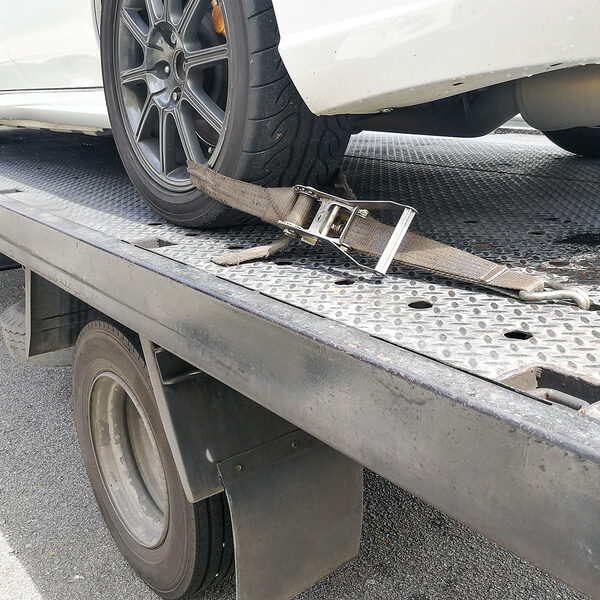 automobile in the towing truck